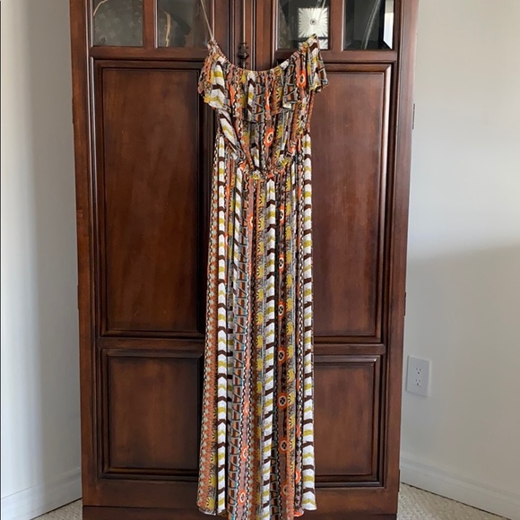 SUZY SHIER Tribal print off the shoulders dress. - Picture 2 of 11